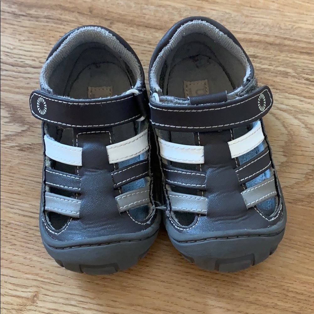 Unisex Ugg leather sandal
